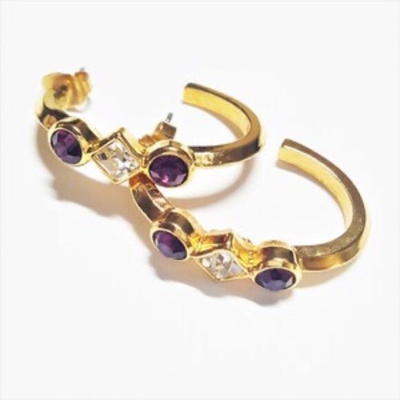 Avon Vintage gold hoop earrings with amethyst & clear rhinestones - Picture 3 of 12